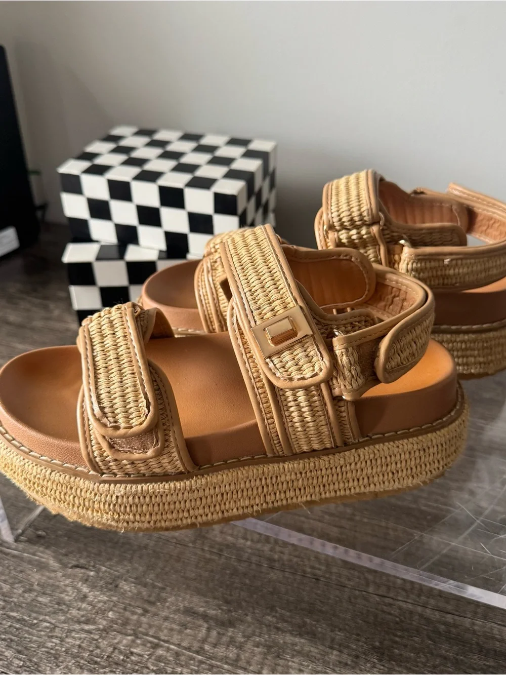 Cushionaire stylish tan